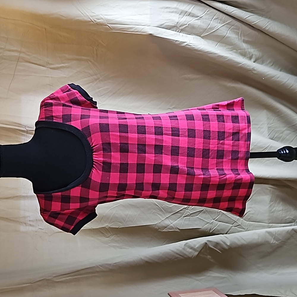 Sixteen stretch women's shirt size large